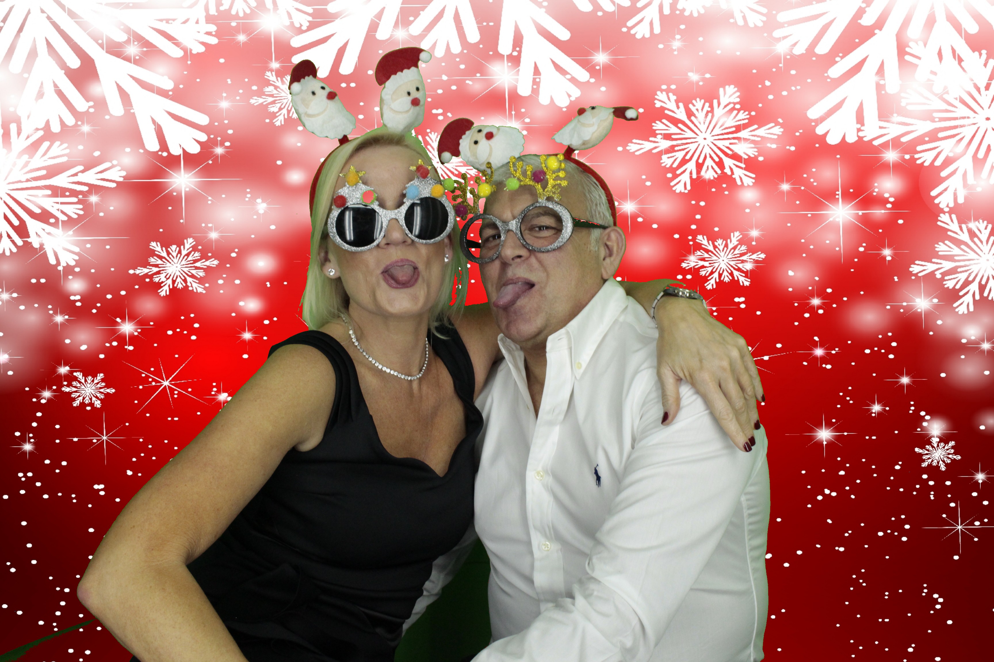 Silvermere Christmas Party | View more photos from the event at gallery.myphotoboothexperience.co.uk/u/MyPhotoBoothExperienceLtd/Silvermere-Christmas-Party-3